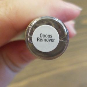 Ooops Remover Lipsense